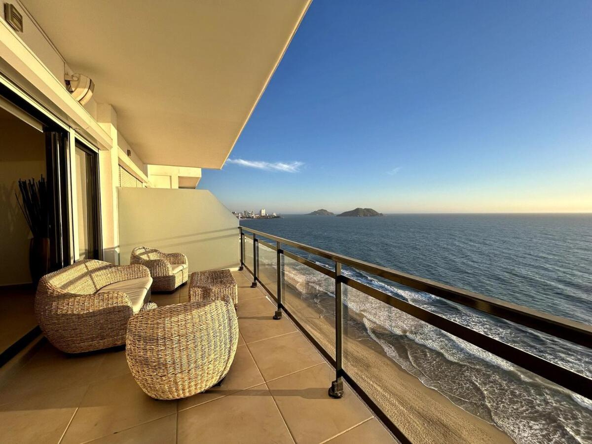 Depa Con Espectacular Vista Al Mar A Pie De Playa Torre Perla 1102