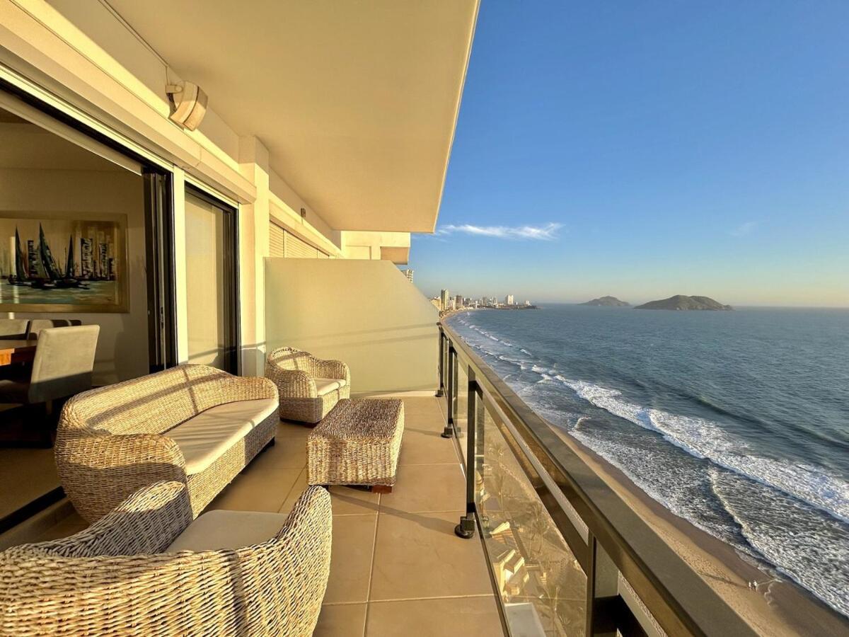 Depa Con Espectacular Vista Al Mar A Pie De Playa Torre Perla 1102 Mazatlán